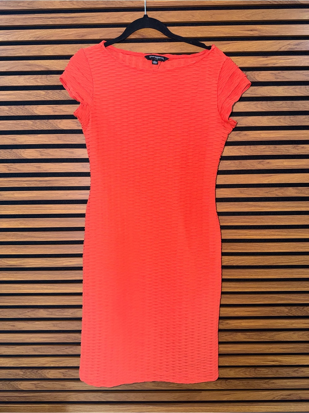 Sharagano Coral Textured Cap-Sleeve Midi Dress